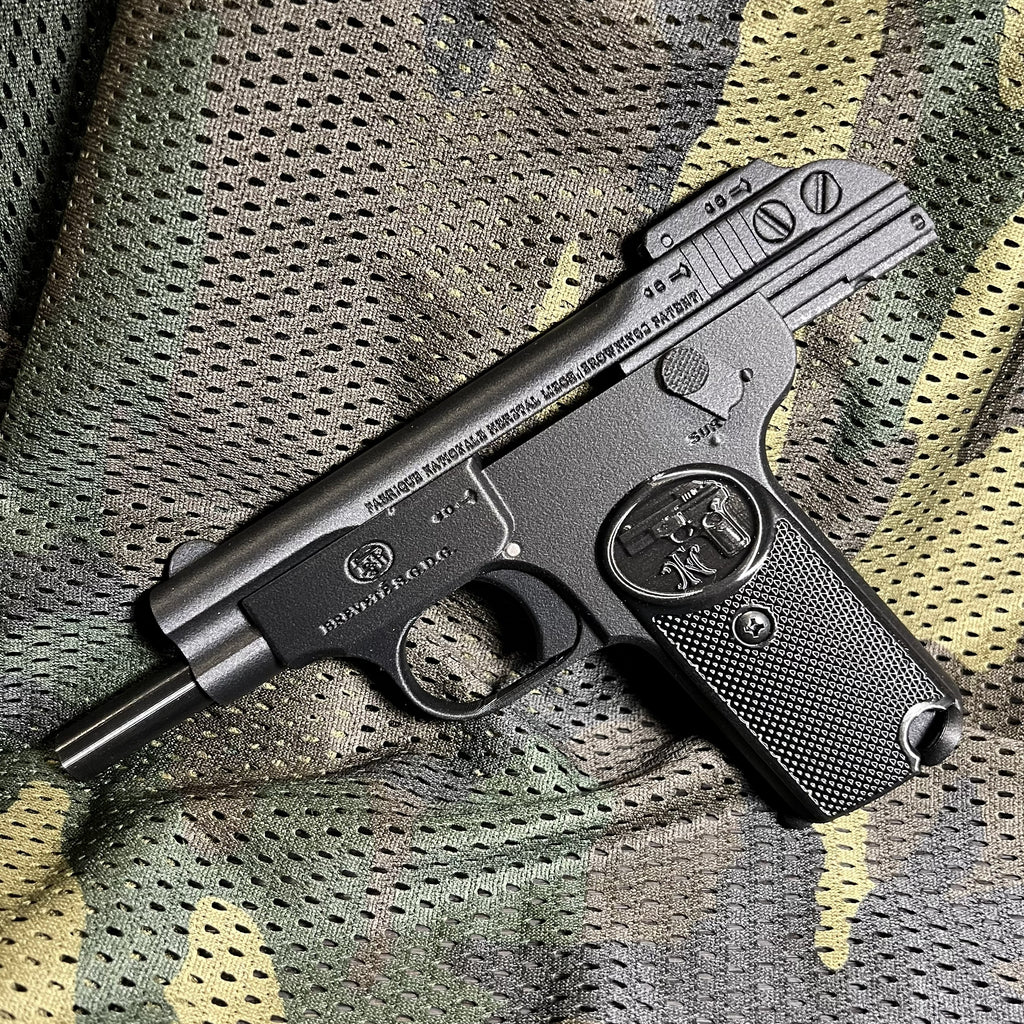 Reproduction factice pistolet Browning FN 1900