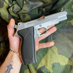 Reproduction factice pistolet MAC50