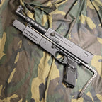 Reproduction factice MAT-49 taille réelle