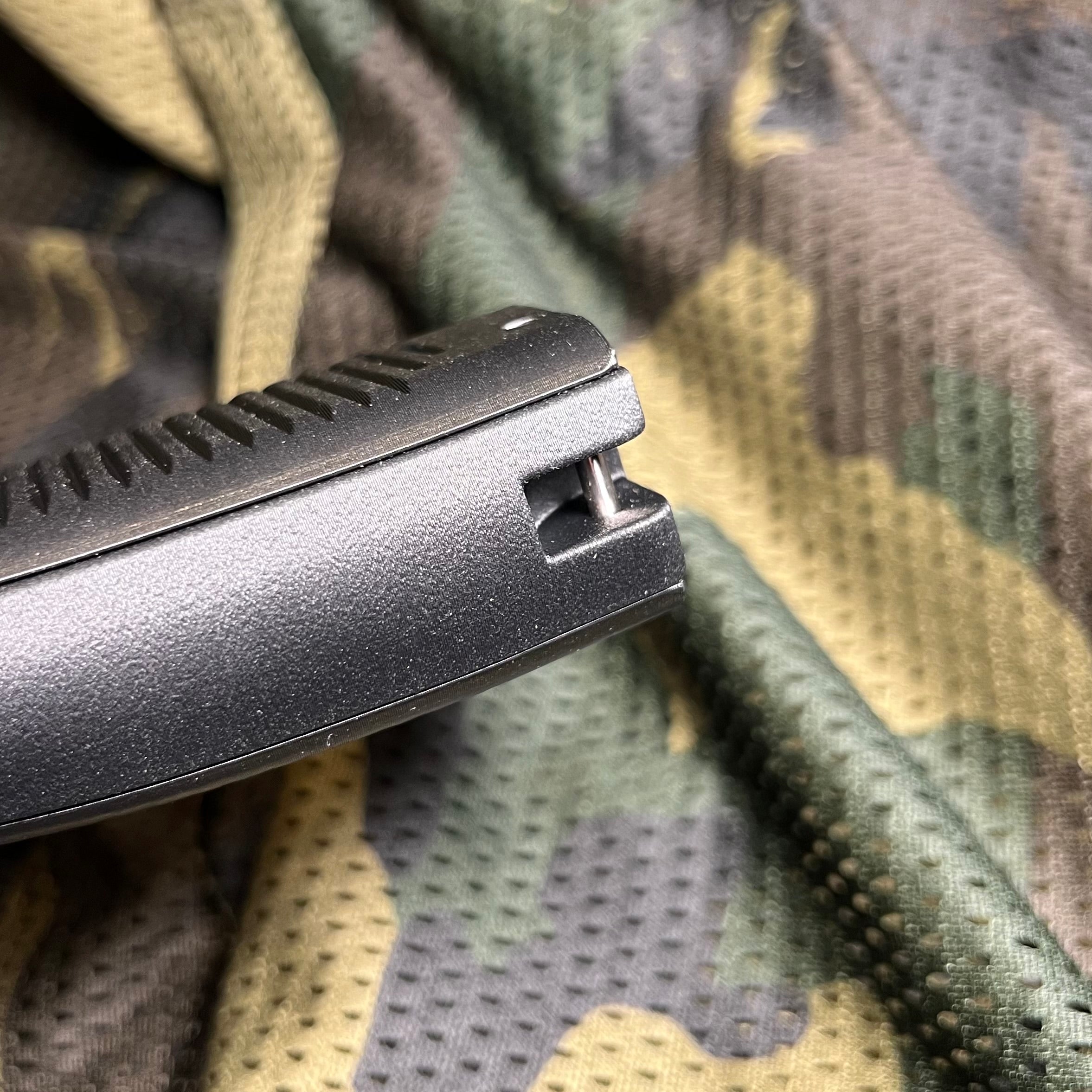 Reproduction factice pistolet MAC50